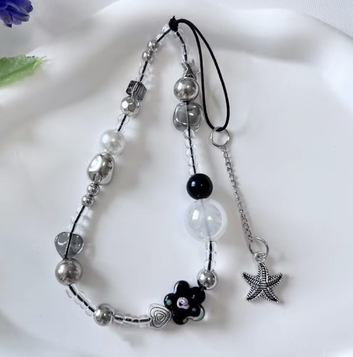 Monochrome Silver Chain Beads Hand Holder for Phone Case