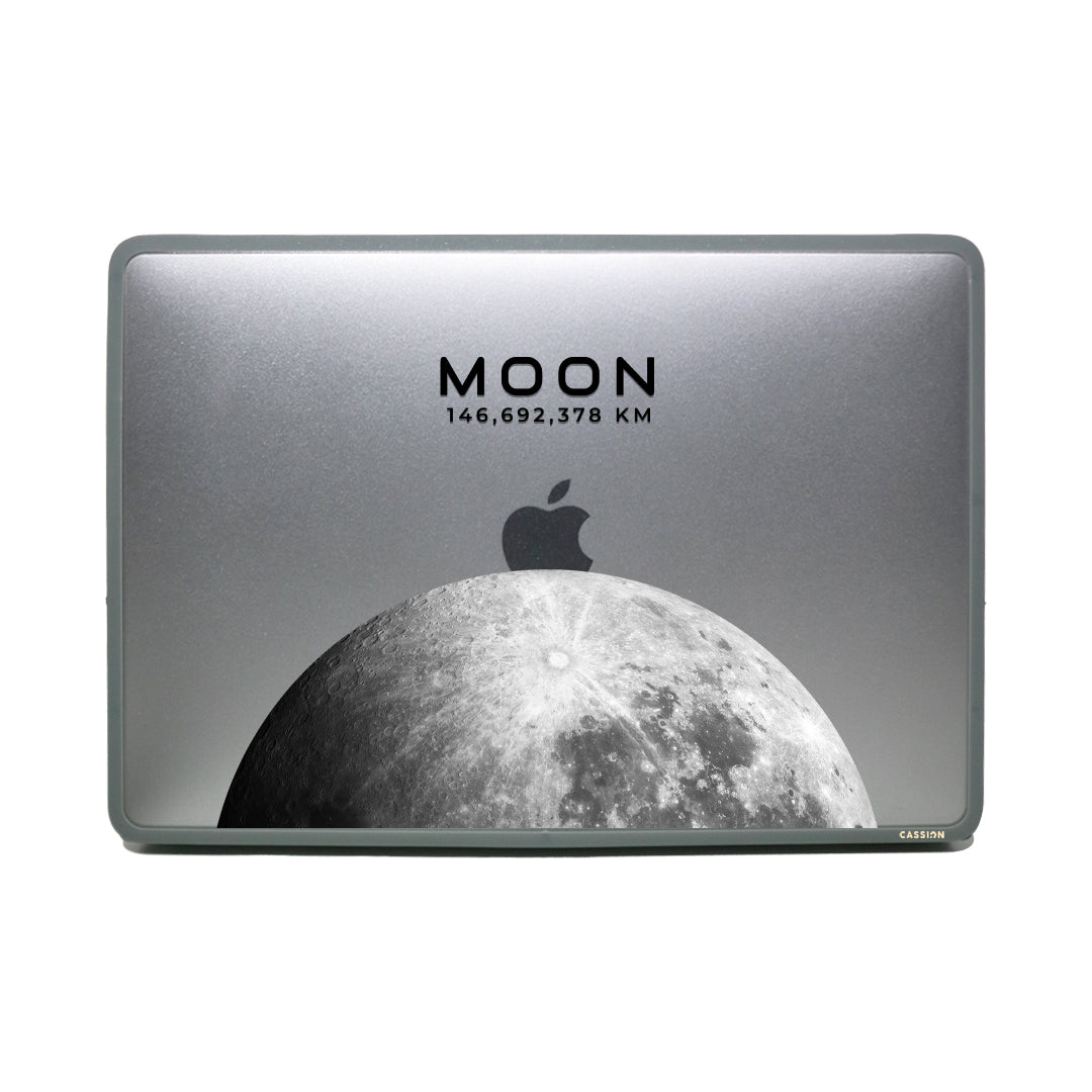 Distance The Moon And The Sun Macbook Case Case Macbook - Rubber Frosted Gray / Air 13.6 inch M2 M3 M4